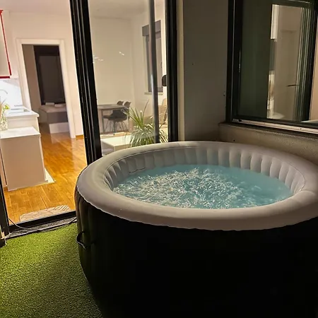 Apartment Jacuzzi